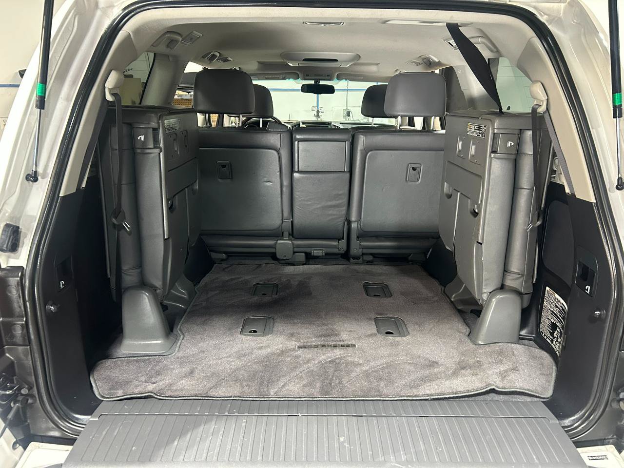 Used 2009 Toyota Land Cruiser w/ Upgrade Pkg AWD/4WD image 17