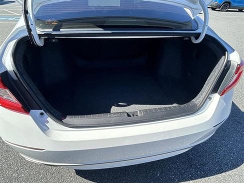 Used 2021 Honda Accord Sport image 9