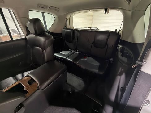 Used 2022 Nissan Armada SL w/ Captain's Chairs Package RWD image 17