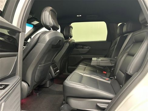 Used 2024 Lincoln Nautilus Premier w/ Jet Appearance Package image 16