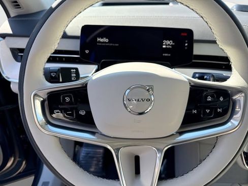 Used 2025 Volvo EX90 Ultra AWD/4WD image 14