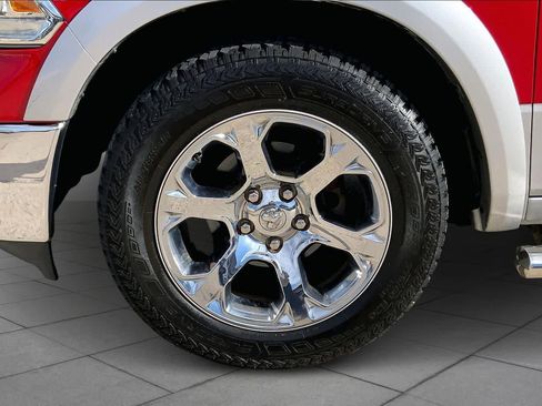 Used 2017 RAM 1500 Laramie image 10