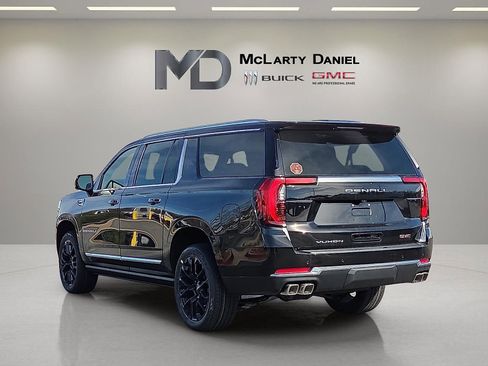 New 2026 GMC Yukon XL Denali w/ Sun & Power Step Package AWD/4WD image 4