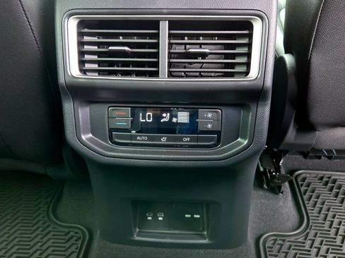 Used 2026 Volkswagen Atlas SE AWD/4WD image 53
