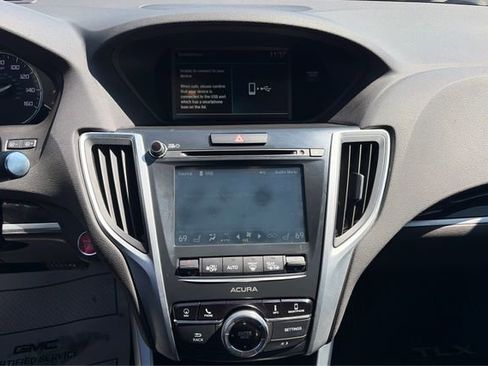 Used 2018 Acura TLX w/ Technology Package image 13