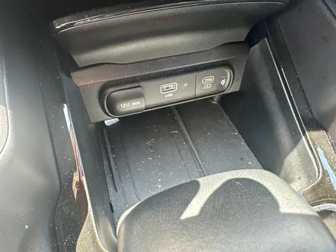 Used 2025 Kia Telluride S FWD image 23
