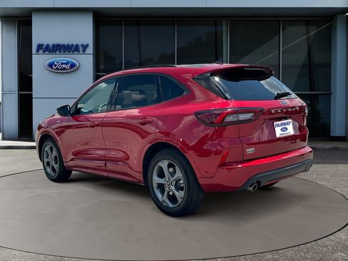 Used 2024 Ford Escape ST-Line w/ Tech Pack #1 FWD image 4