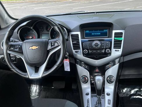 Used 2011 Chevrolet Cruze Eco FWD image 12