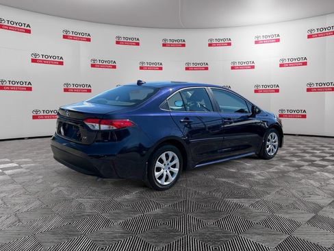 Used 2023 Toyota Corolla LE w/ Carpet Mat Package (TMS) FWD image 5