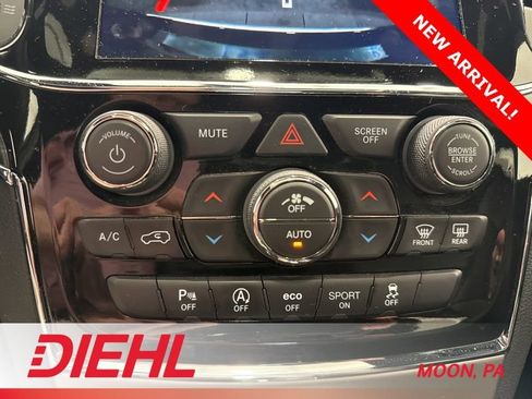 Used 2021 Jeep Grand Cherokee Limited AWD/4WD image 39