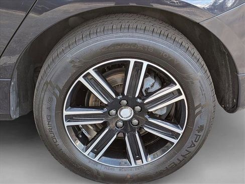 Used 2017 Volvo XC60 T5 Dynamic w/ Preferred Option Package FWD image 23