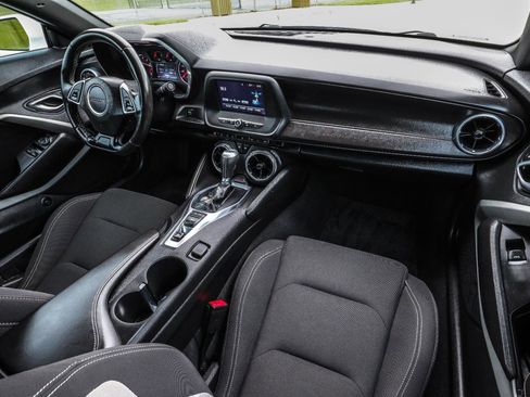 Used 2018 Chevrolet Camaro LT RWD image 26
