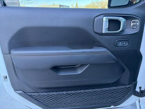 Used 2021 Jeep Wrangler Unlimited Sahara image 19
