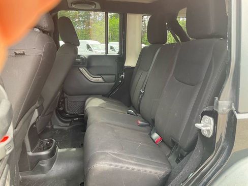 Used 2014 Jeep Wrangler Unlimited Sport w/ Quick Order Package 24S AWD/4WD image 12