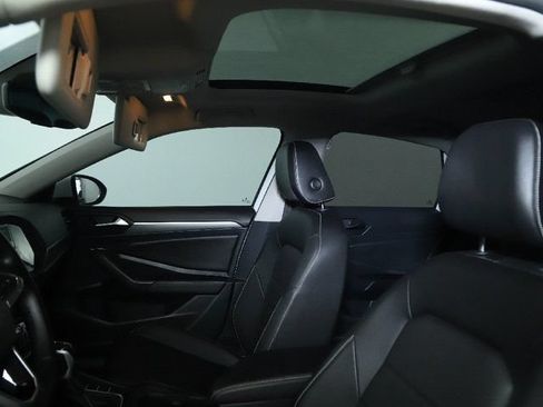 Used 2023 Volkswagen Jetta SE w/ Panoramic Sunroof Package FWD image 20