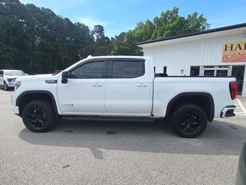 Used 2020 GMC Sierra 1500 AT4 w/ AT4 Premium Package AWD/4WD image 2