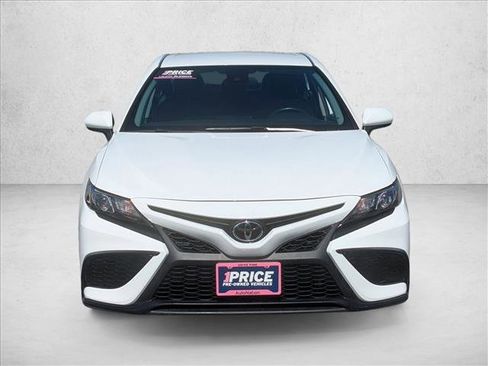 Used 2024 Toyota Camry SE FWD image 2