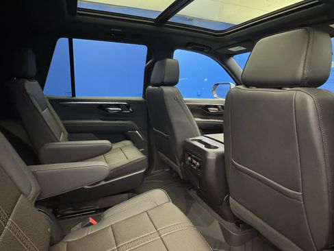 New 2026 Chevrolet Tahoe High Country w/ Sun And Tow Package AWD/4WD image 27