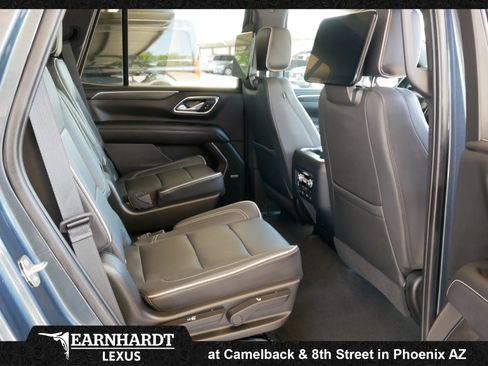Used 2021 GMC Yukon SLT w/ SLT Luxury Plus Package AWD/4WD image 16