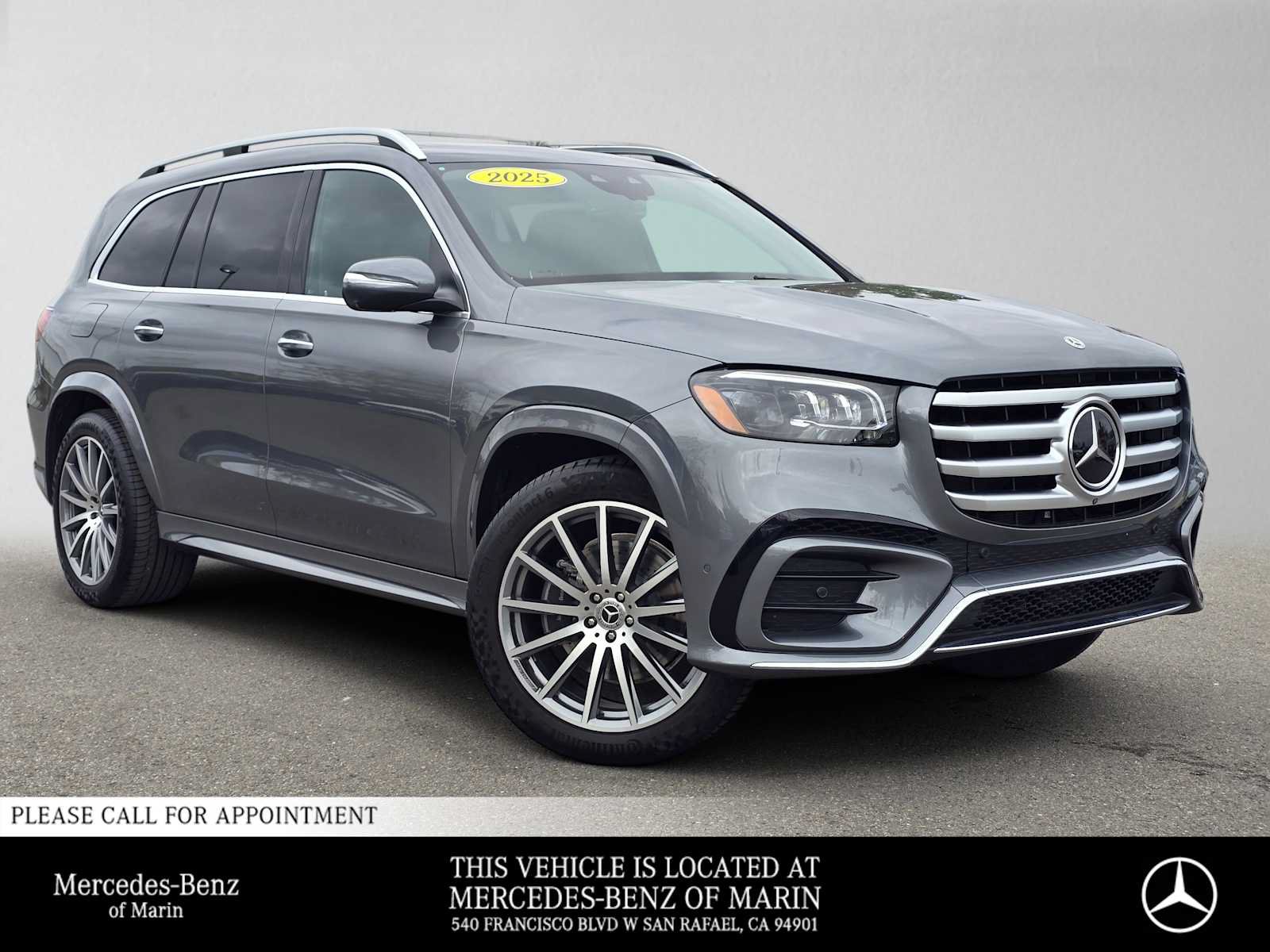 Used 2025 Mercedes-Benz GLS 450 4MATIC w/ AMG Line Exterior image 1