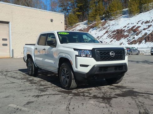 Used 2024 Nissan Frontier S image 3