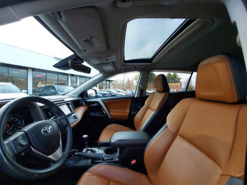 Used 2017 Toyota RAV4 Limited w/ All Weather Liner Package image 16