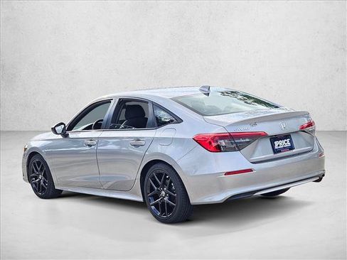 Used 2023 Honda Civic Sport image 8