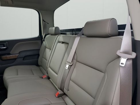 Used 2016 GMC Sierra 2500 SLT w/ Duramax Plus Package image 19