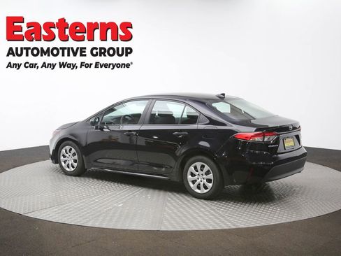 Used 2025 Toyota Corolla LE image 63