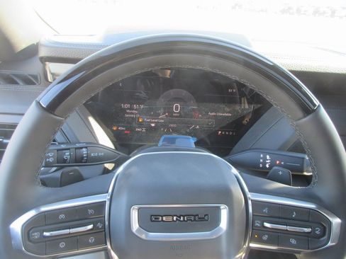 New 2026 GMC Yukon XL Denali w/ Denali Reserve Package image 19