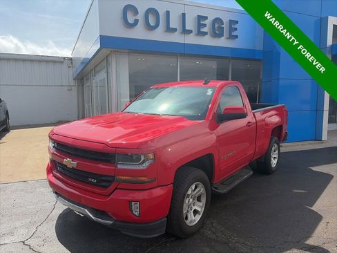 Used 2018 Chevrolet Silverado 1500 LT w/ LT Convenience Package AWD/4WD image 1