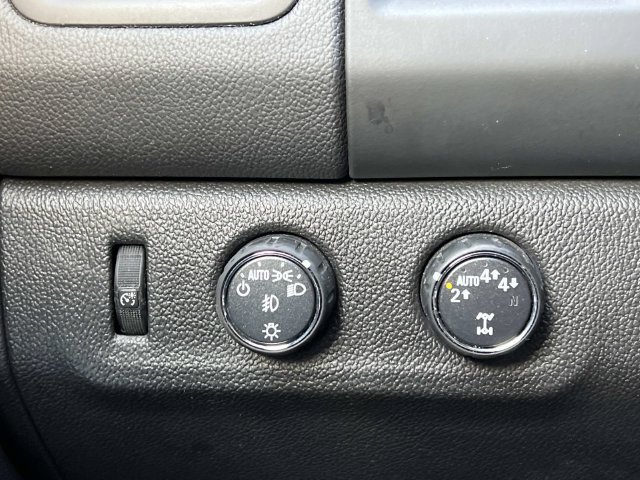 Used 2020 Chevrolet Colorado LT w/ LT Convenience Package AWD/4WD image 27