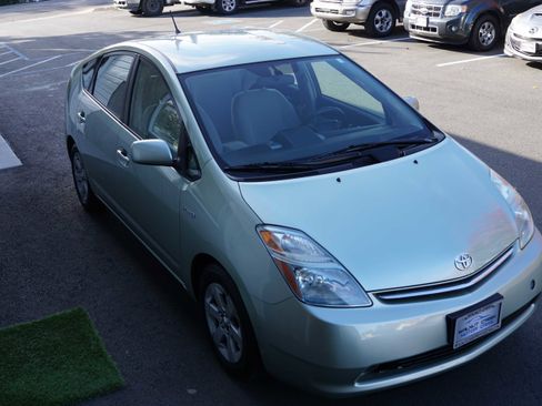 Used 2007 Toyota Prius Touring image 8