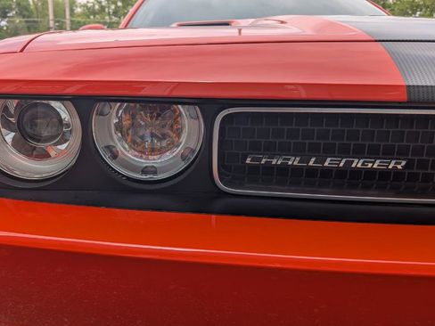 Used 2008 Dodge Challenger SRT8 RWD image 7