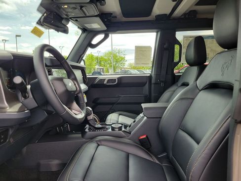 New 2026 Ford Bronco Badlands AWD/4WD image 18