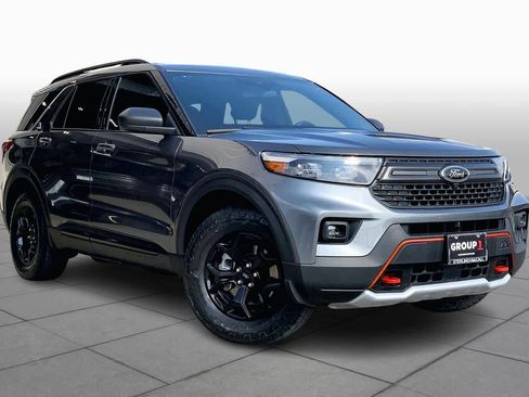 Used 2024 Ford Explorer Timberline image 2