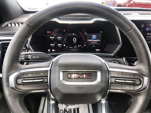 Certified 2024 GMC Canyon Elevation w/ Elevation Premium Package image 14