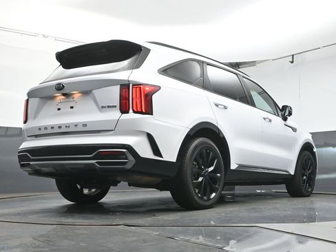 Used 2021 Kia Sorento SX image 40