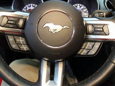 Used 2022 Ford Mustang Coupe image 17