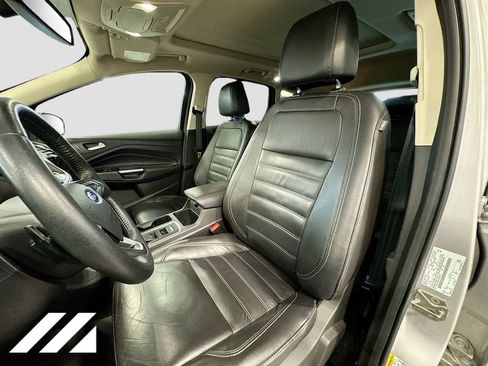 Used 2017 Ford Escape Titanium AWD/4WD image 22