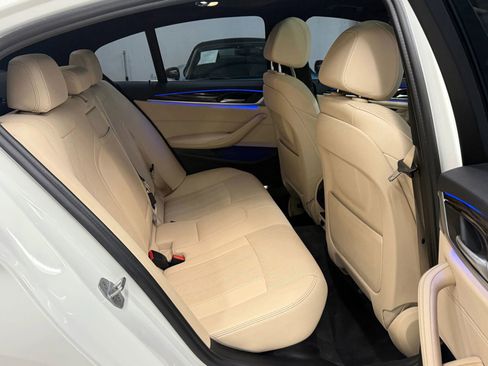 Used 2021 BMW 530i w/ Convenience Package image 21