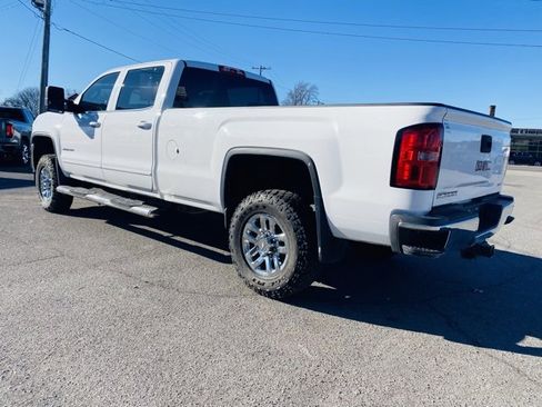Used 2015 GMC Sierra 2500 SLE w/ SLE Preferred Package image 9