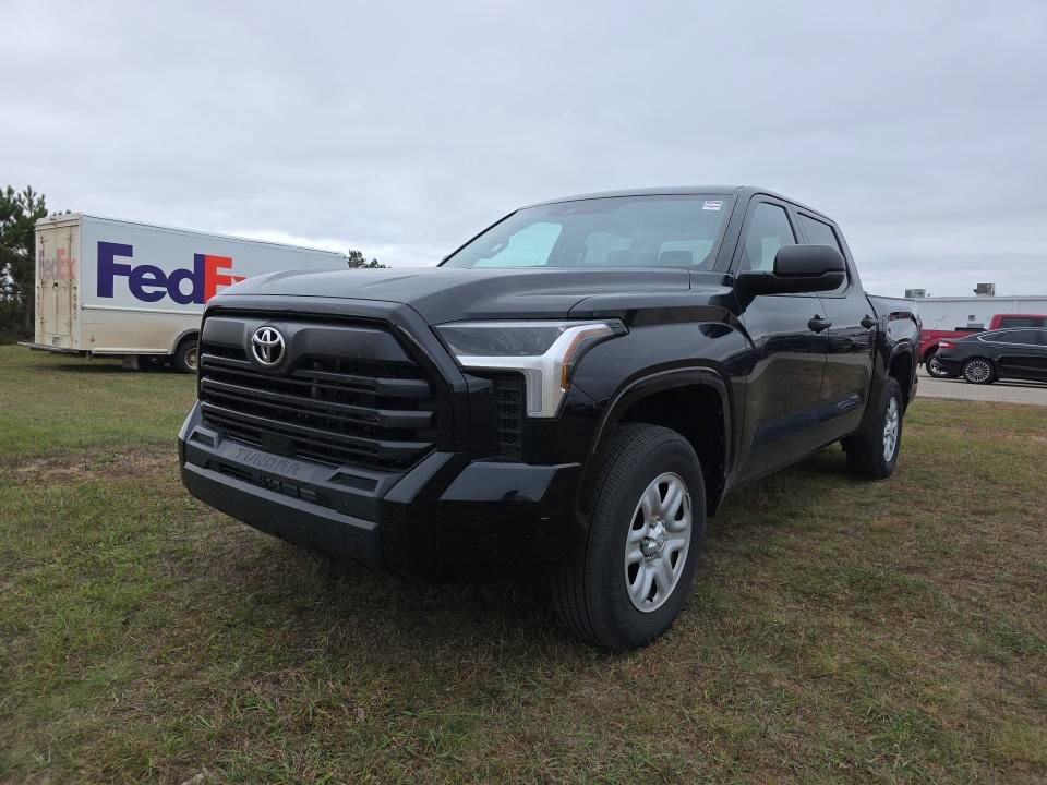 Used 2023 Toyota Tundra SR AWD/4WD image 5