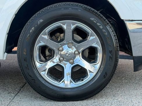 Used 2016 RAM 1500 Laramie w/ Convenience Group AWD/4WD image 39