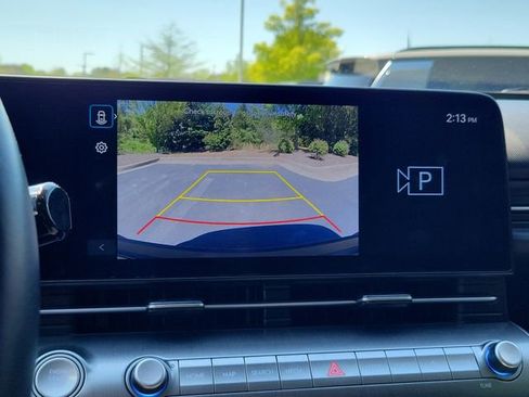 Used 2025 Hyundai Kona SEL FWD image 20