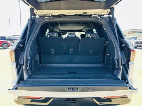 New 2025 Lincoln Navigator Reserve w/ Jet Appearance Package image 41