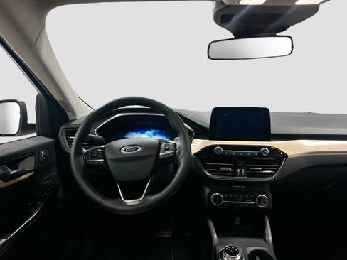 Used 2022 Ford Escape Titanium w/ Titanium Premium Package FWD image 25