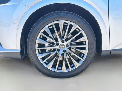 New 2026 Lexus RX 450h AWD image 43