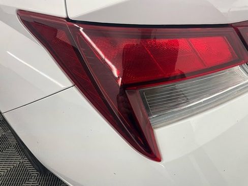 Used 2023 Hyundai Elantra SEL image 18