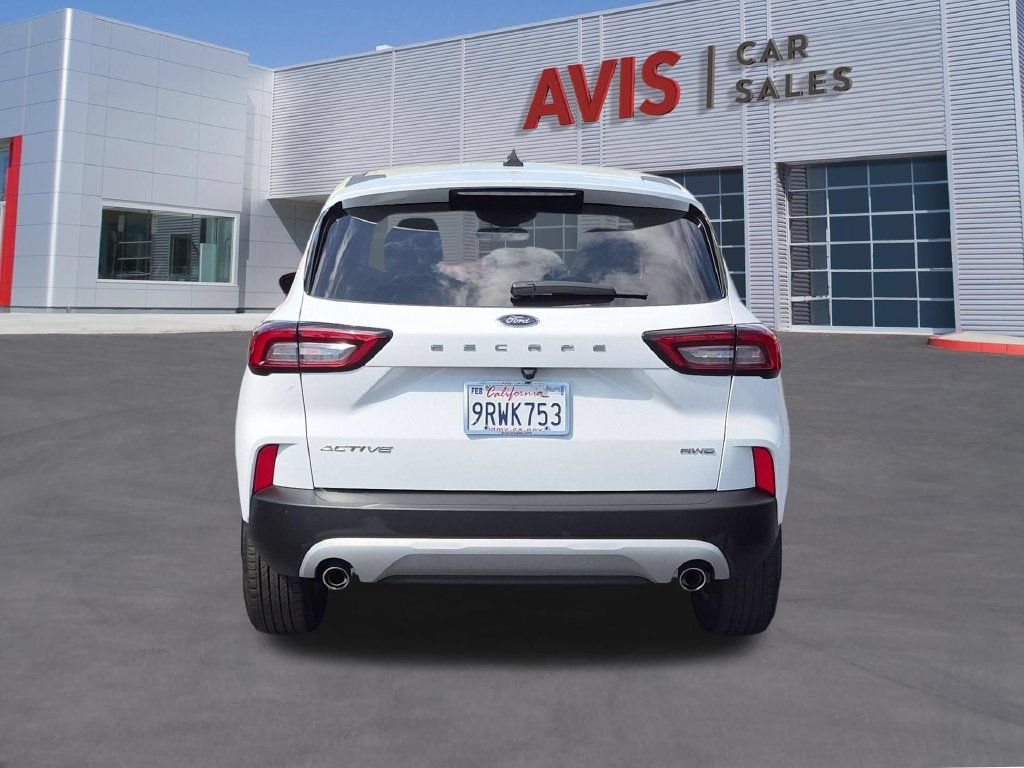 Used 2025 Ford Escape Active AWD/4WD image 7